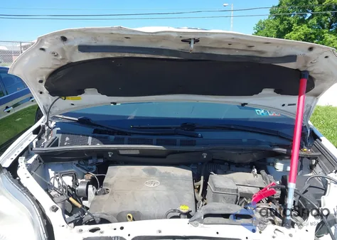 2015 Toyota Sienna Le 8 Passenger из США, поврежденный, VIN 5TDKK3DC0FS611063